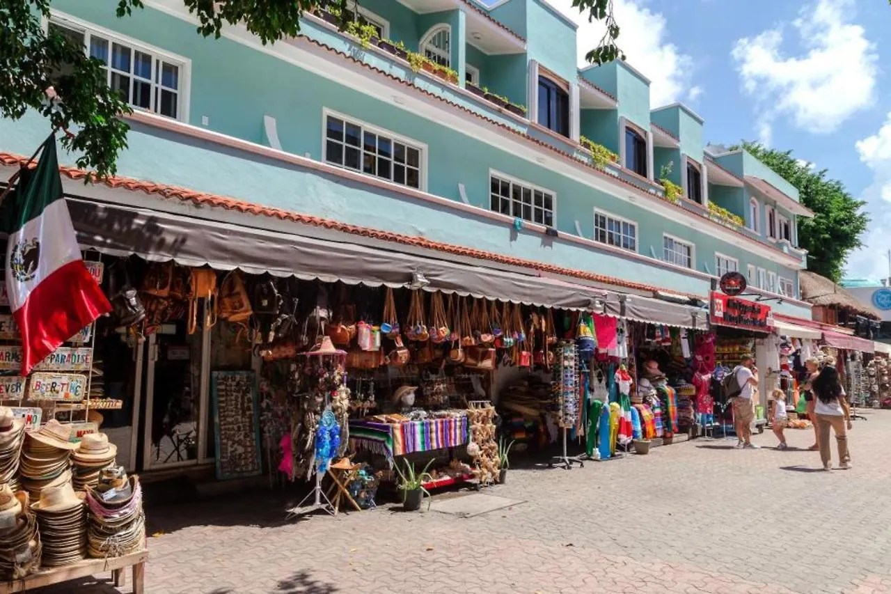 Volta 212 Hotel Playa del Carmen 0*,